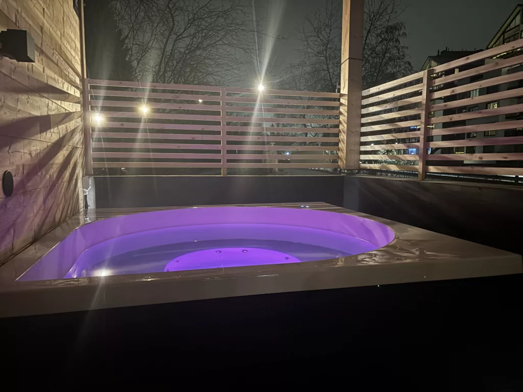 Drop-poreamme Sahasaaressa Oulussa – poreammevuokraus juhlien yhteydessä Ainolanpuistossa