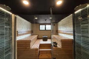 Sahasaaren saunatila Oulussa Sahasaaren saunatila Oulussa – Tulikivi-kiuas, Lapinlauteet ja puistonäkymät Ainolanpuistossa