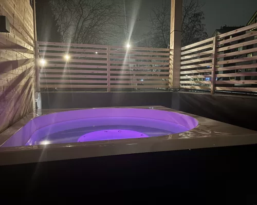 Drop-poreamme Sahasaaressa Oulussa &ndash; poreammevuokraus juhlien yhteydess&auml; Ainolanpuistossa